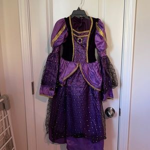 Girls Renaissance Royal Purple costume. Size 4/5